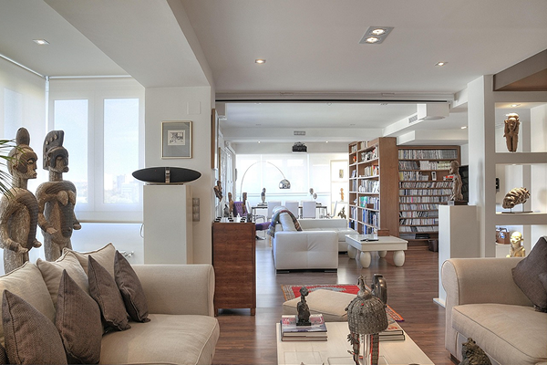 hermoso apartamento diseno moderno contemporaneo luz natural frente ventana cortina blanca 609648 70 2